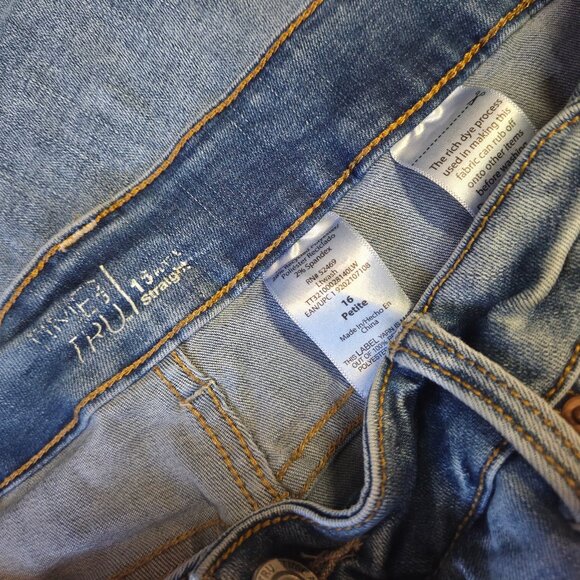 Time And Tru Straight Jeans 16P - Picture 3 of 3